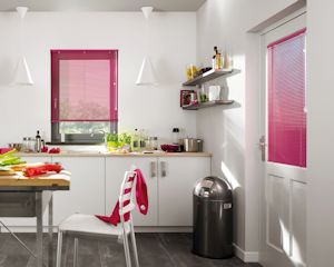 Edinburgh venetian blinds in red